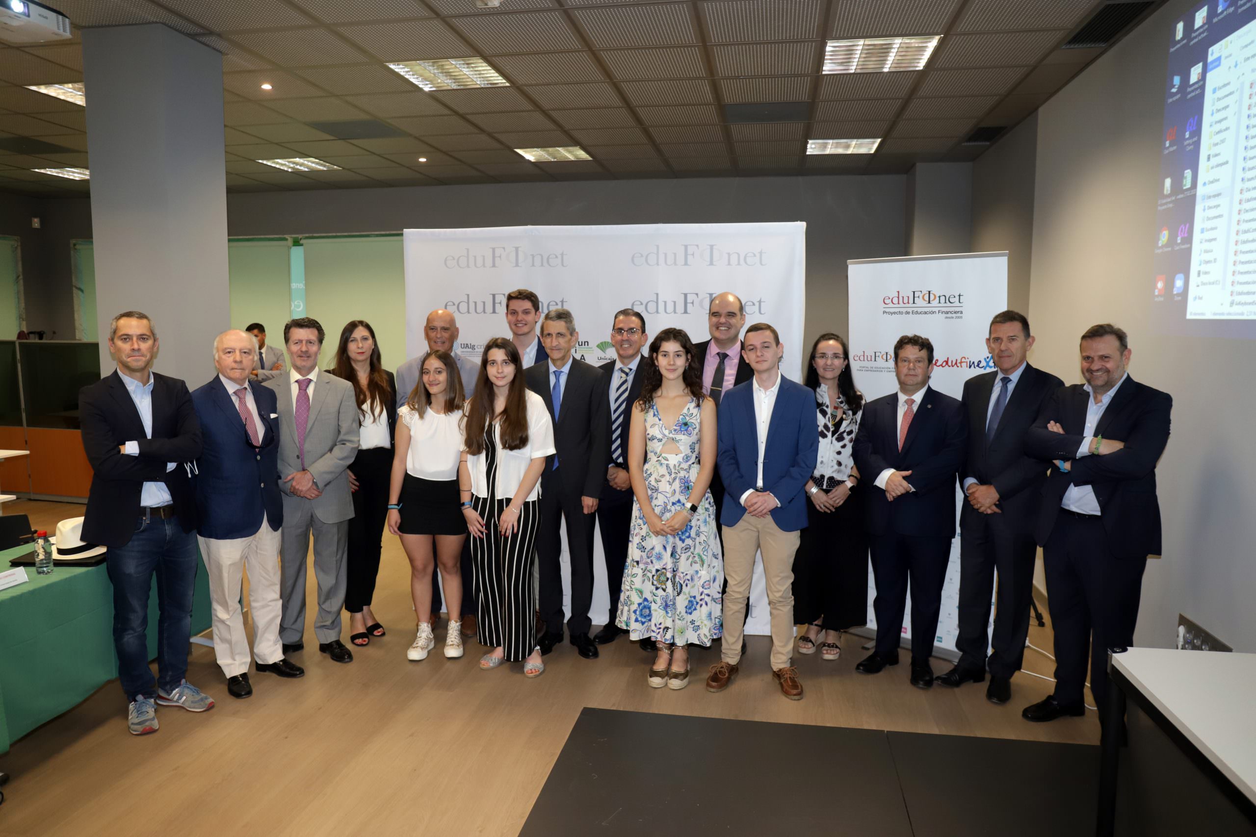 El Proyecto Edufinet De Unicaja Premia Los Mejores Trabajos De